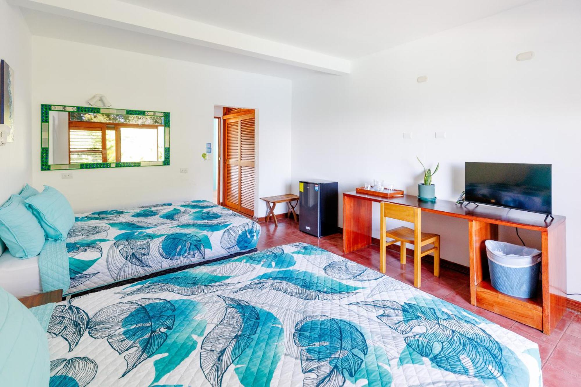 Hotel Planeta Sano Manuel Antonio Exteriér fotografie